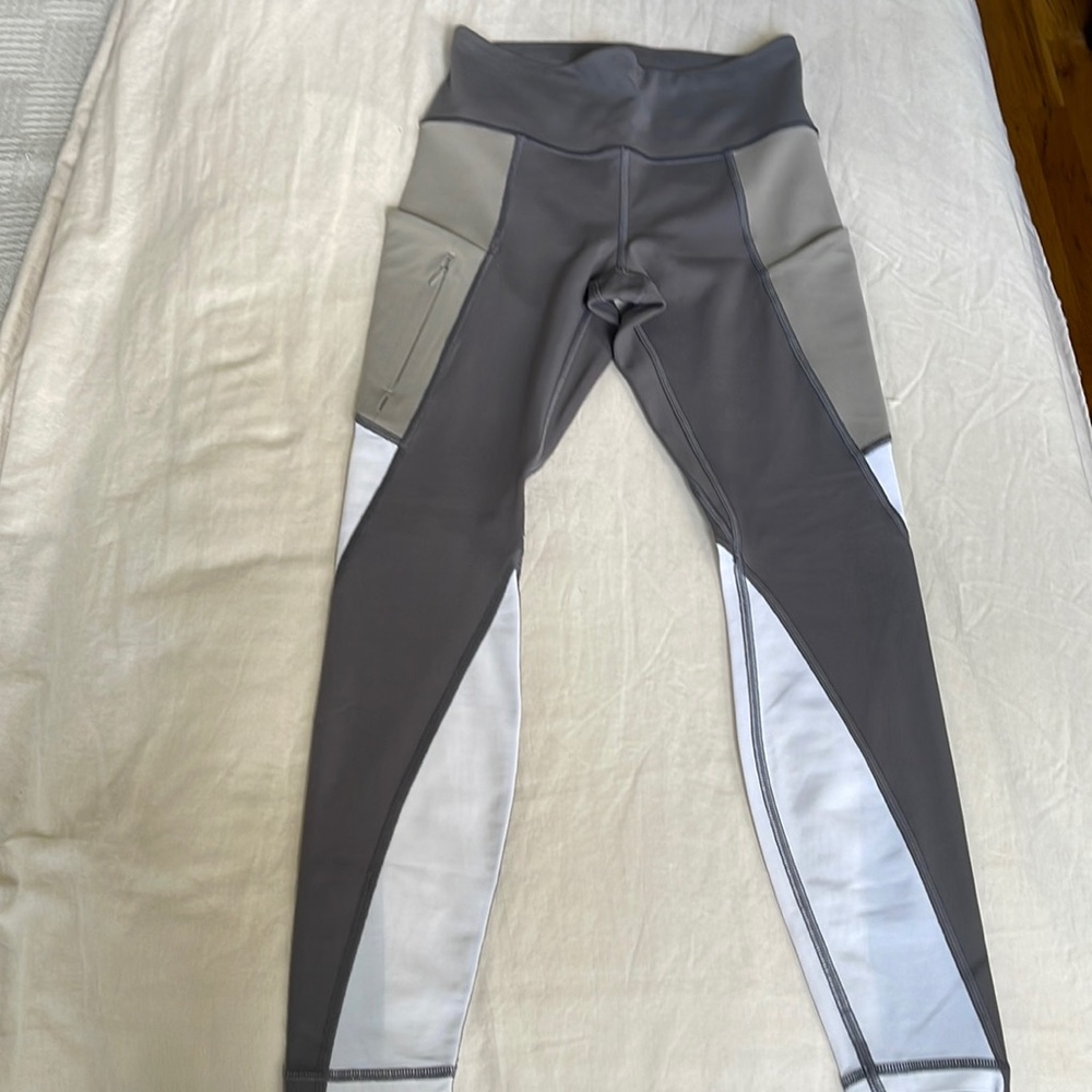 ATHLETA leggings size (XS)